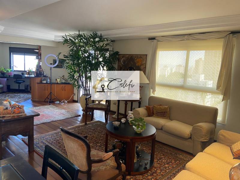 Apartamento com 4 quartos, 170m², à venda em São Paulo, Sumaré - Calefi Imóveis