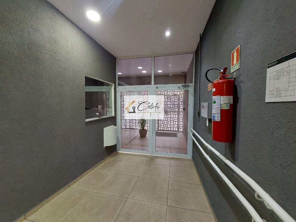 Apartamento para alugar em São Paulo, Campos Elíseos, com 1 quarto, 40m² - Calefi Imóveis