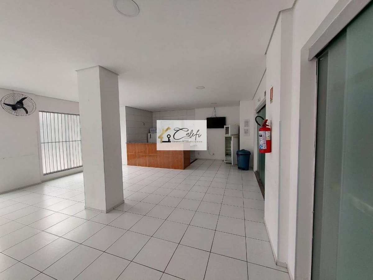 Apartamento para alugar em São Paulo, Campos Elíseos, com 1 quarto, 40m² - Calefi Imóveis