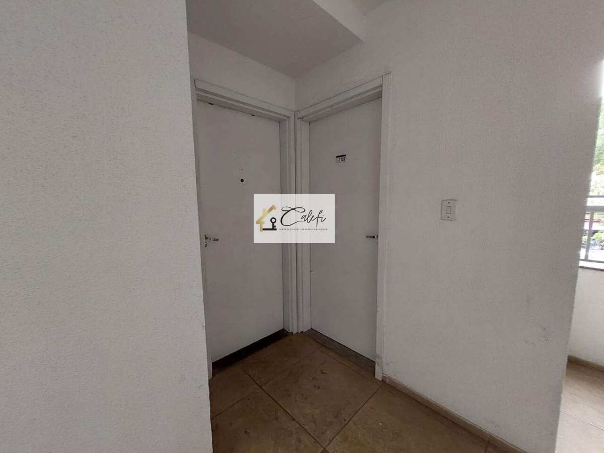Apartamento para alugar em São Paulo, Campos Elíseos, com 1 quarto, 40m² - Calefi Imóveis