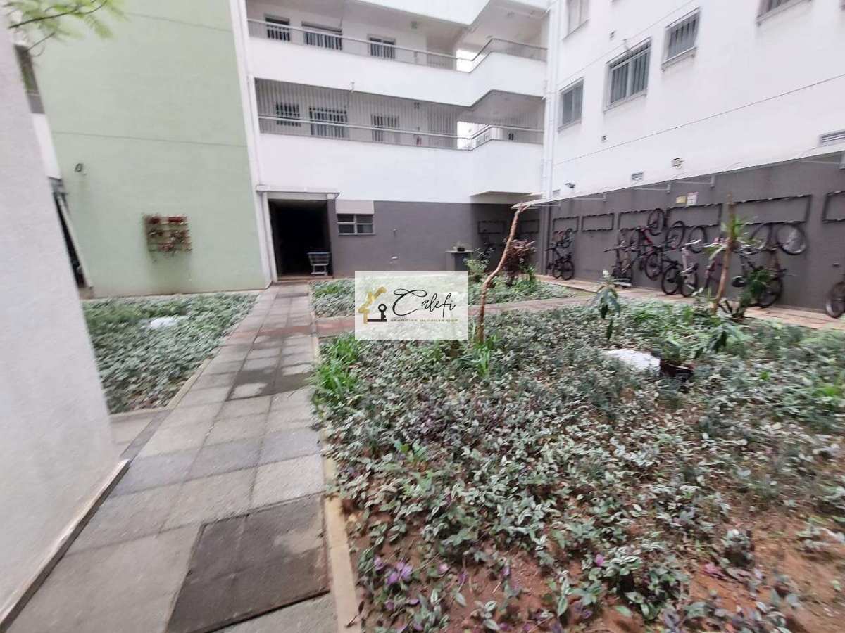 Apartamento para alugar em São Paulo, Campos Elíseos, com 1 quarto, 40m² - Calefi Imóveis