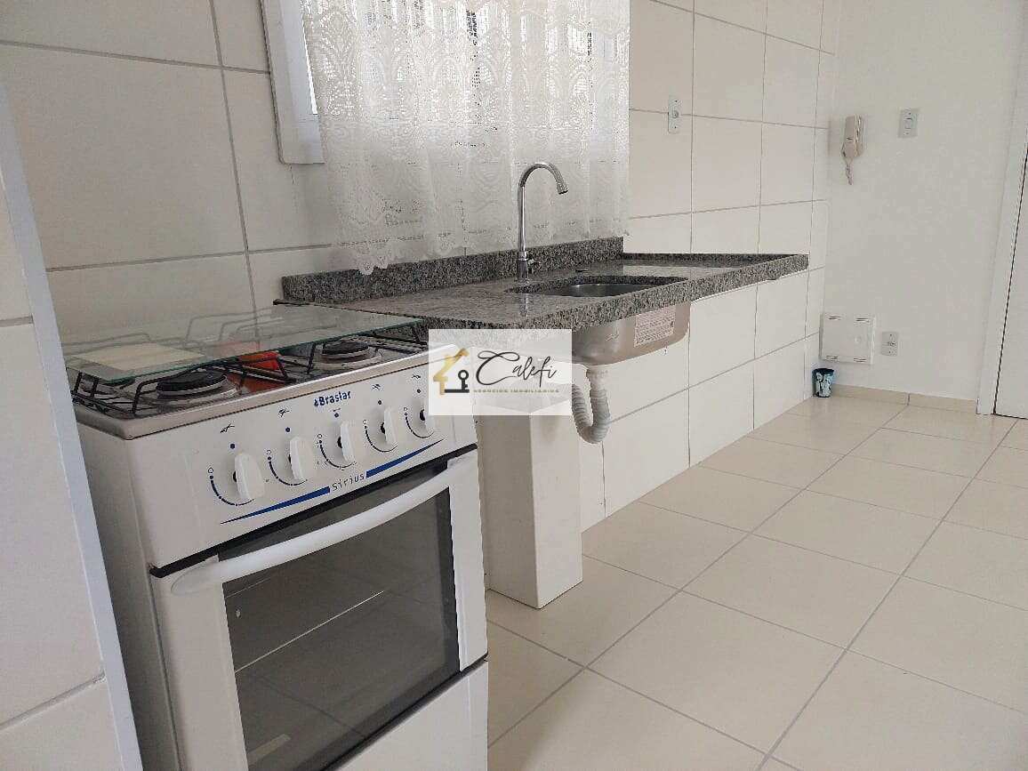 Apartamento para alugar em São Paulo, Campos Elíseos, com 1 quarto, 40m² - Calefi Imóveis