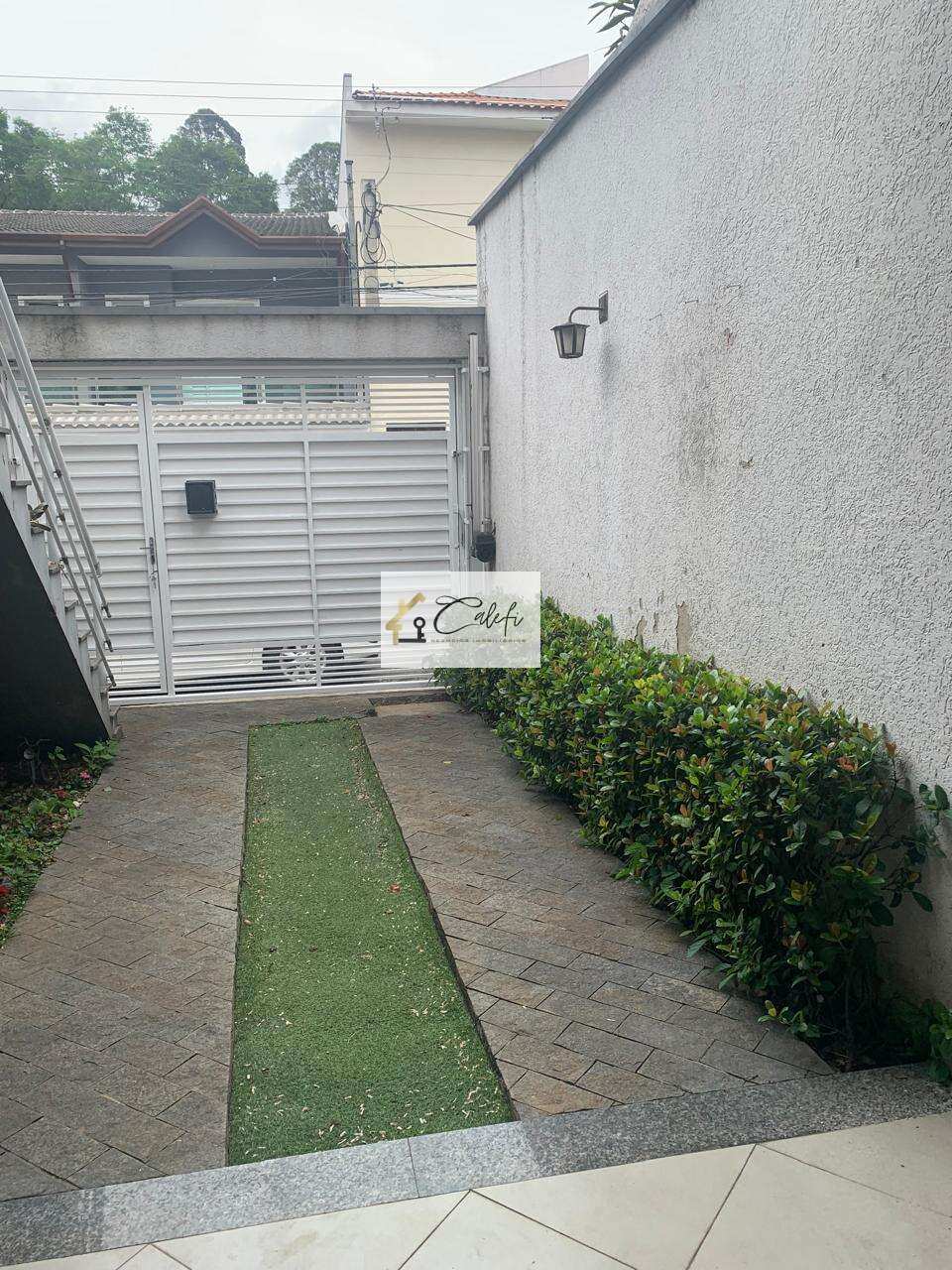 Casa à venda em São Paulo, Horto, com 2 quartos, 65m² - Calefi Imóveis