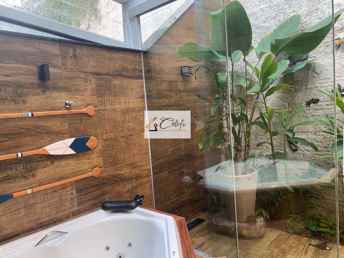Casa à venda em São Paulo, Horto Florestal, com 2 quartos, 74m² - Calefi Imóveis