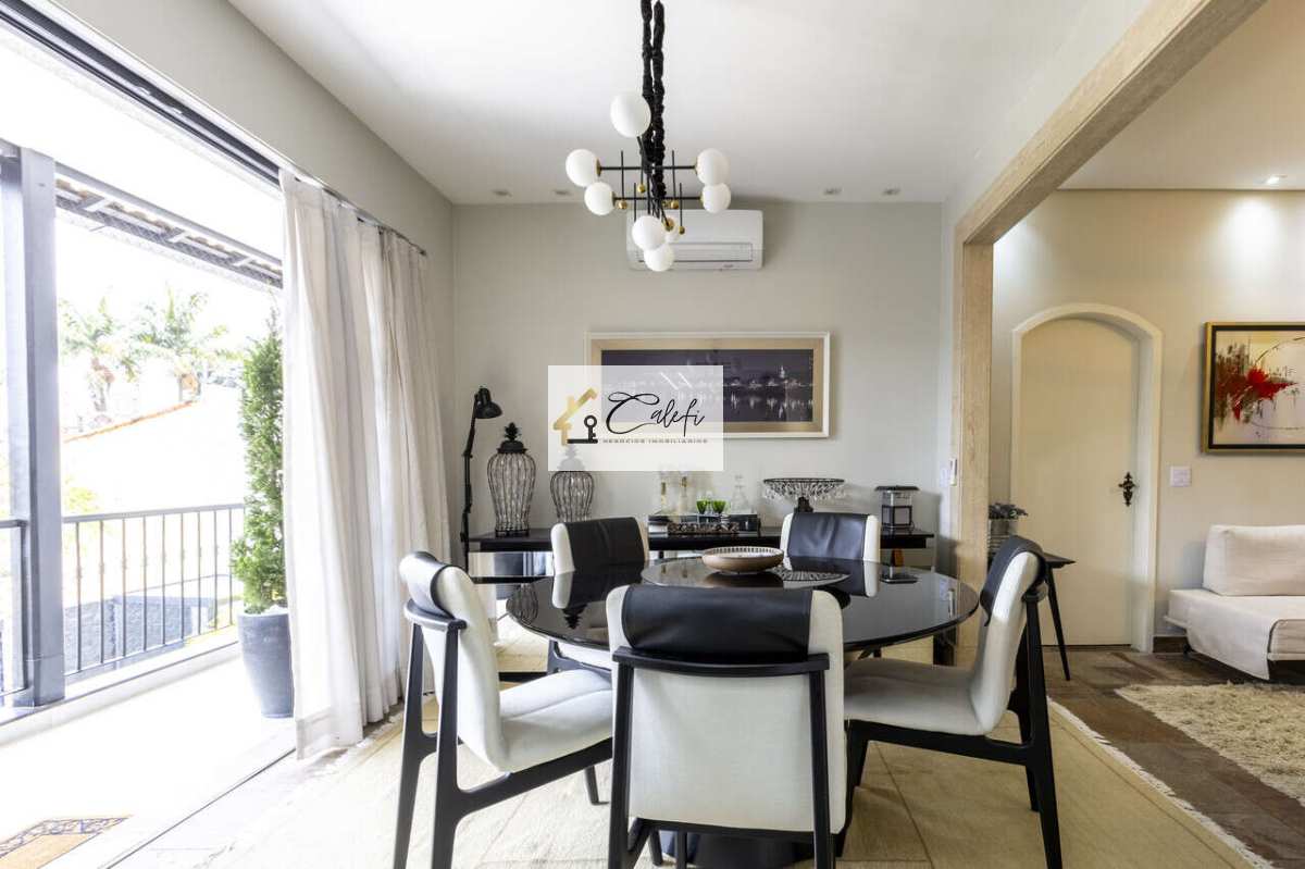 Casa à Venda no Bairro Pacaembu - Calefi Imóveis