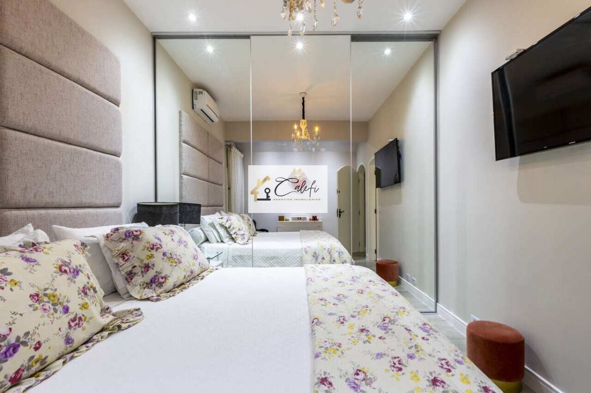 Casa à Venda no Bairro Pacaembu - Calefi Imóveis