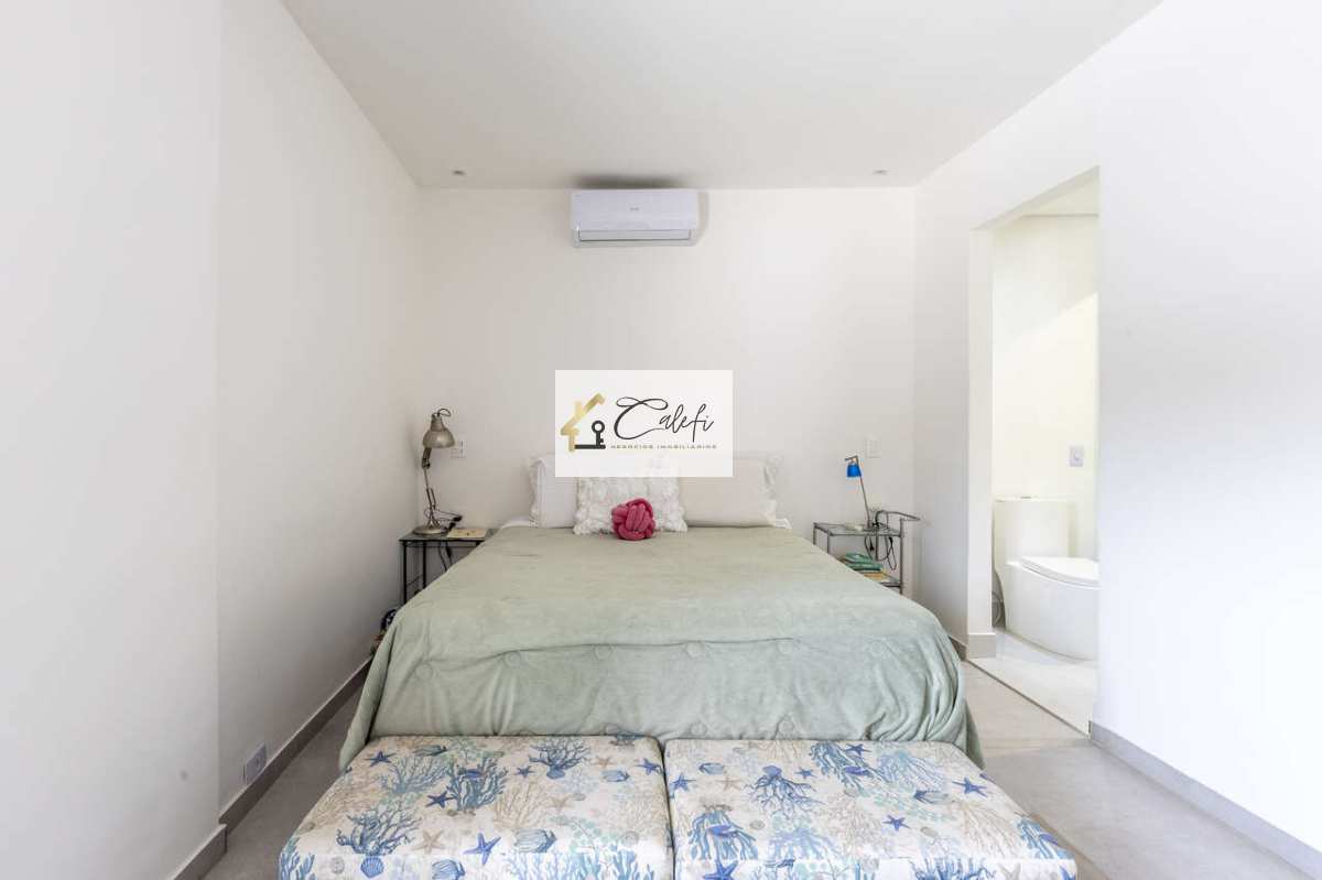 Casa à Venda no Bairro Pacaembu - Calefi Imóveis