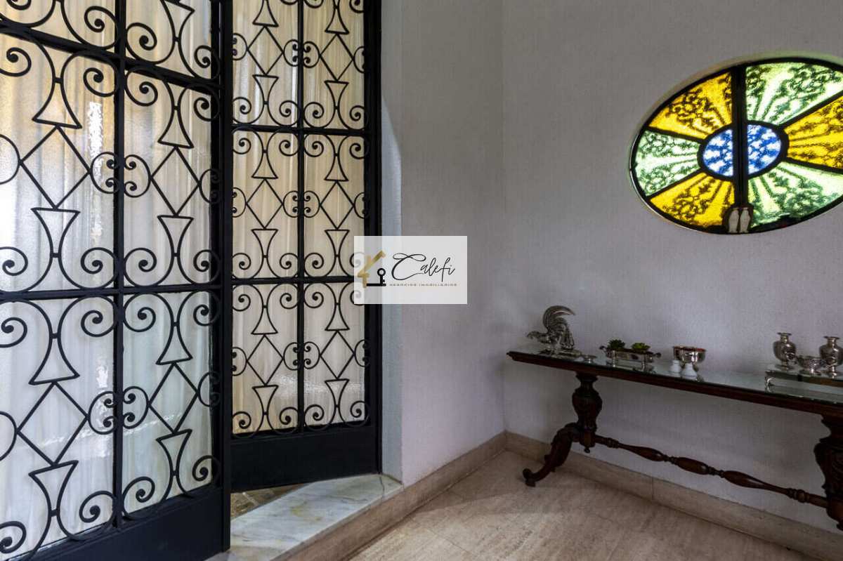 Casa à Venda no Bairro Pacaembu - Calefi Imóveis