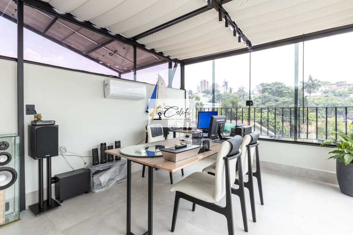 Casa à Venda no Bairro Pacaembu - Calefi Imóveis