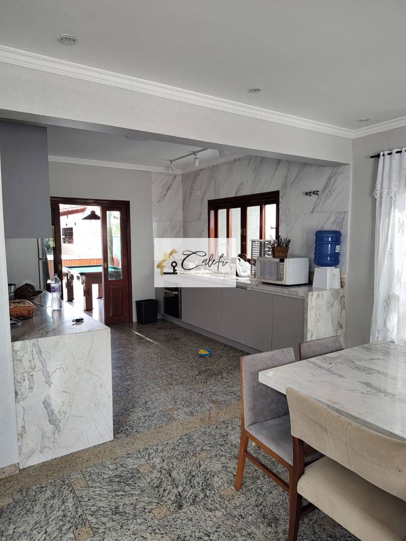 Casa de condomínio com 4 quartos, 315m², à venda em Bertioga, Morada da Praia - Calefi Imóveis