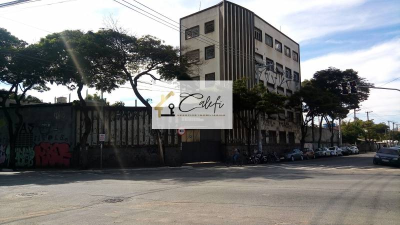 Ponto Comercial, 1900m² em São Paulo, Cambuci - Calefi Imóveis