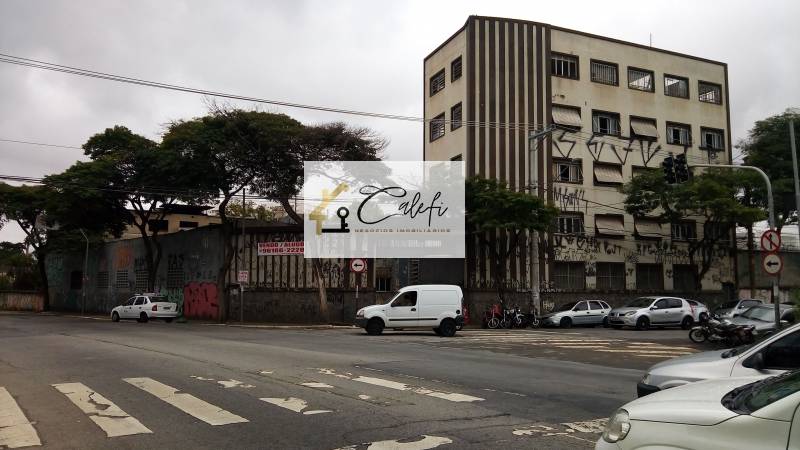 Ponto Comercial, 1900m² em São Paulo, Cambuci - Calefi Imóveis