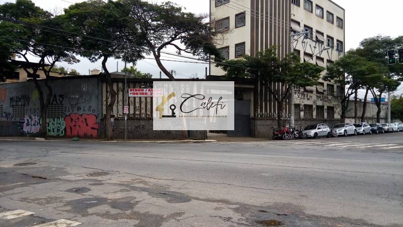 Ponto Comercial, 1900m² em São Paulo, Cambuci - Calefi Imóveis