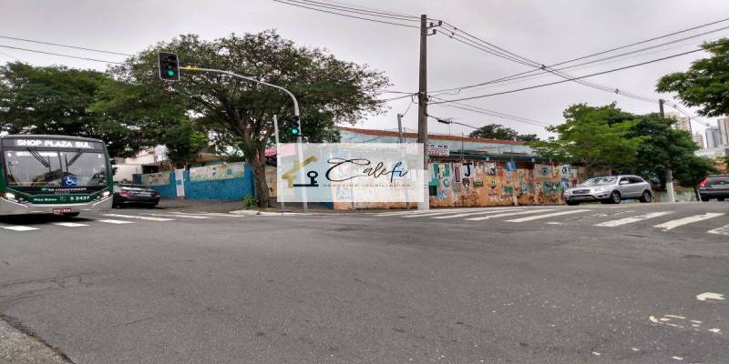 Ponto Comercial, 605m², à venda em São Paulo, Jardim da Glória - Calefi Imóveis