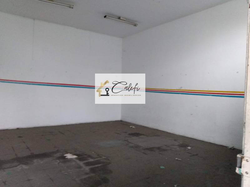 Ponto Comercial, 605m², à venda em São Paulo, Jardim da Glória - Calefi Imóveis