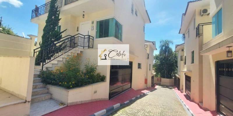 Sobrado em condomínio à venda em São Paulo, Vila Albertina, com 4 quartos, 358m² - Calefi Imóveis