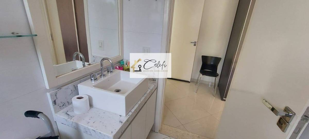 Sobrado em condomínio à venda em São Paulo, Vila Albertina, com 4 quartos, 358m² - Calefi Imóveis