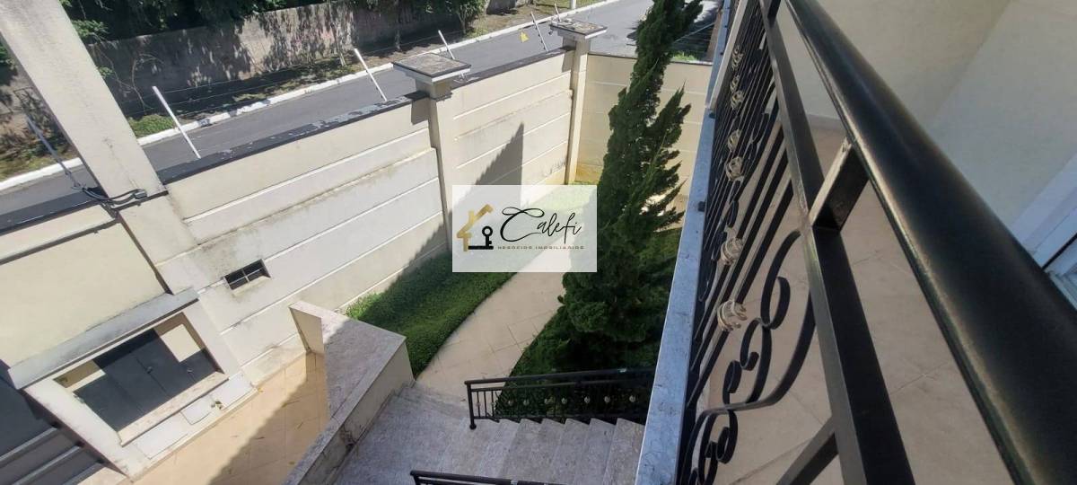 Sobrado em condomínio à venda em São Paulo, Vila Albertina, com 4 quartos, 358m² - Calefi Imóveis