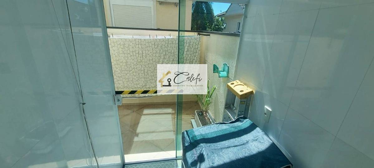 Sobrado em condomínio à venda em São Paulo, Vila Albertina, com 4 quartos, 358m² - Calefi Imóveis