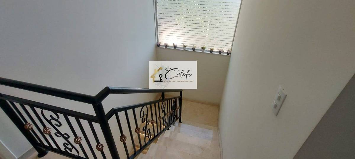 Sobrado em condomínio à venda em São Paulo, Vila Albertina, com 4 quartos, 358m² - Calefi Imóveis