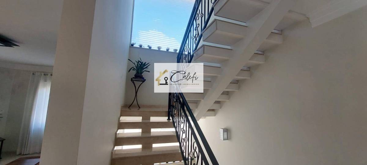 Sobrado em condomínio à venda em São Paulo, Vila Albertina, com 4 quartos, 358m² - Calefi Imóveis
