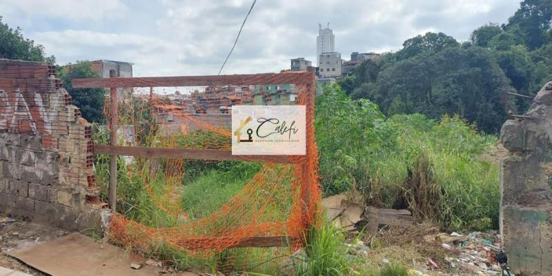 Terreno para implantação de HIS próximo a Estação de Trem Guaianases - Calefi Imóveis
